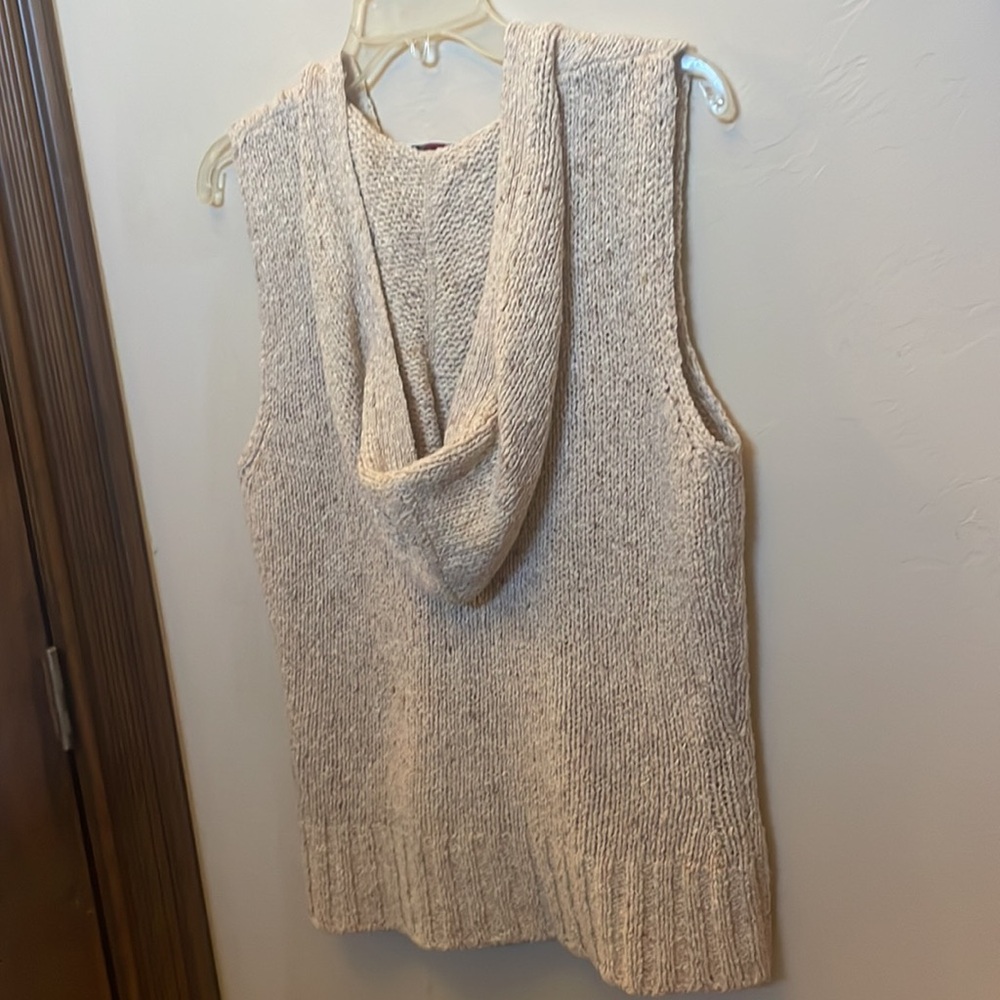 Talbots Made In Italy Wool hooded Vest! Size Medium